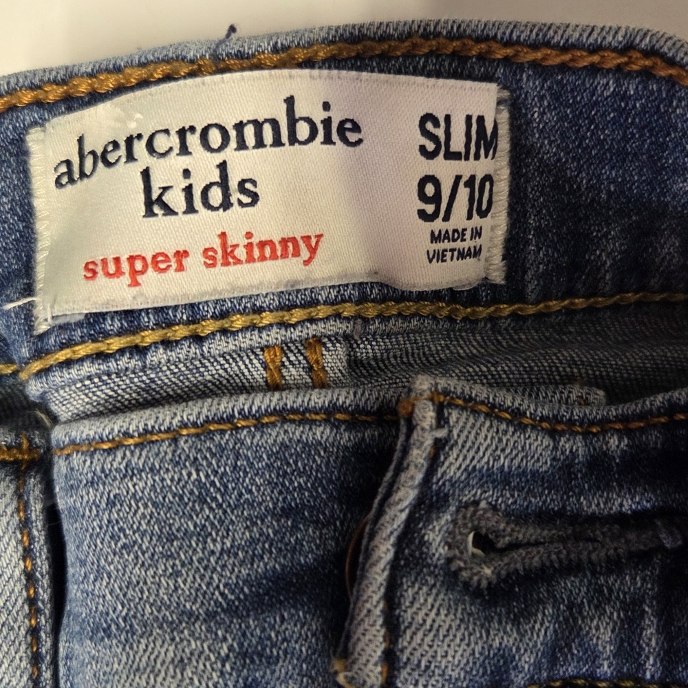 Abercrombie & Fitch Kids Super Skinny Jeans - Light Blue with Gold Stitching
